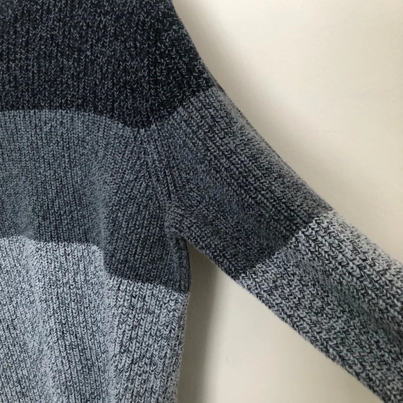 GAP Gradient Grey Long Sleeve Knit Sweater - Picture 8 of 12